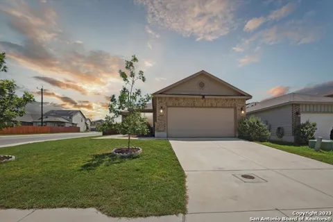 4522 HEATHERS CROSS