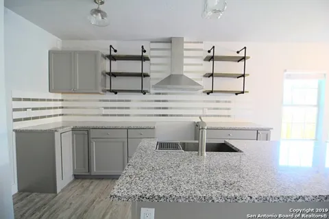 707 S OLIVE ST Unit A