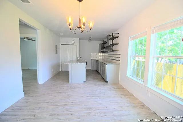 707 S OLIVE ST Unit A San Antonio, TX 78203