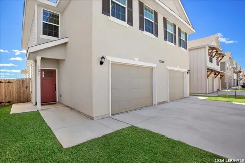 13710 Enzo Gate Unit 101