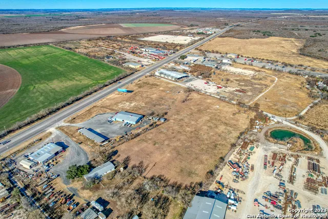 0 E HWY 90 Uvalde, TX 78801