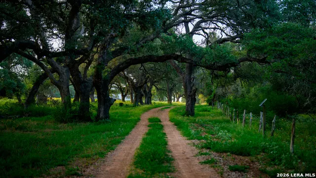 2288 Us Highway 77A Cuero, TX 77954