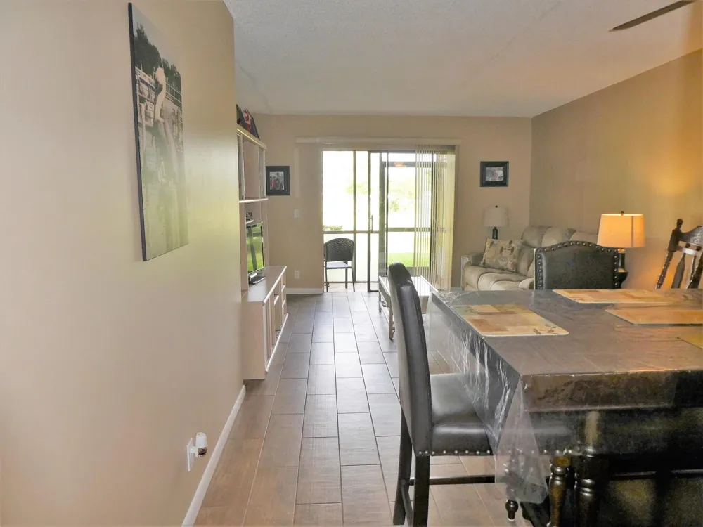 7209 Golf Colony Court #105 Lake Worth, FL 33467