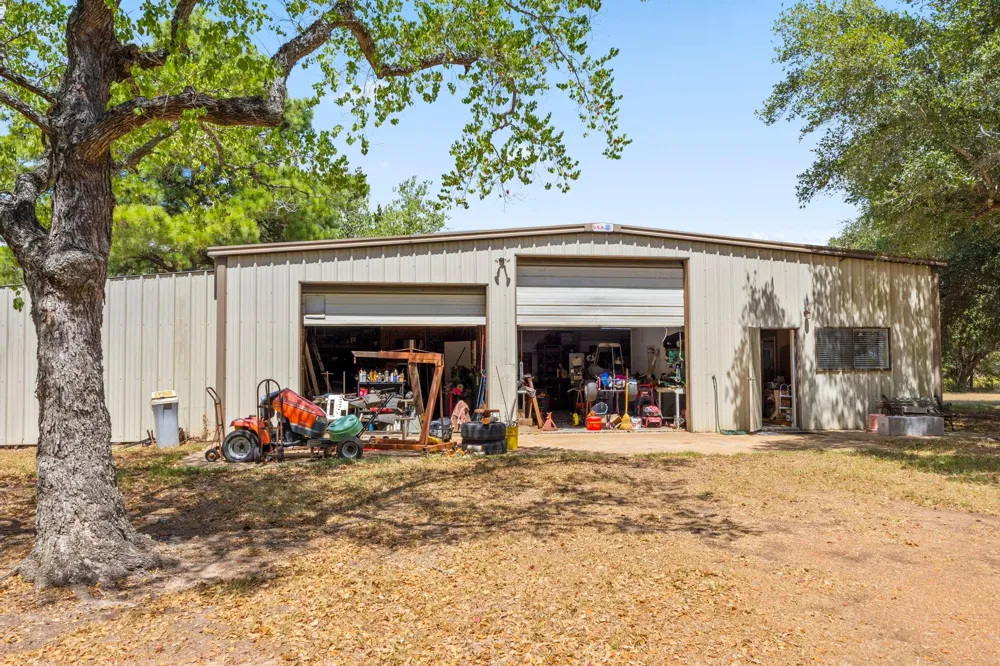 5418 Fm 359 Road Brookshire, TX 77423