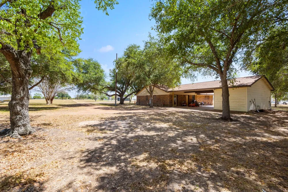 5418 Fm 359 Road Brookshire, TX 77423