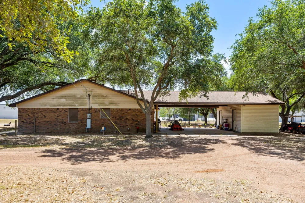 5418 Fm 359 Road Brookshire, TX 77423