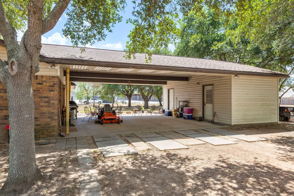5418 Fm 359 Road Brookshire, TX 77423