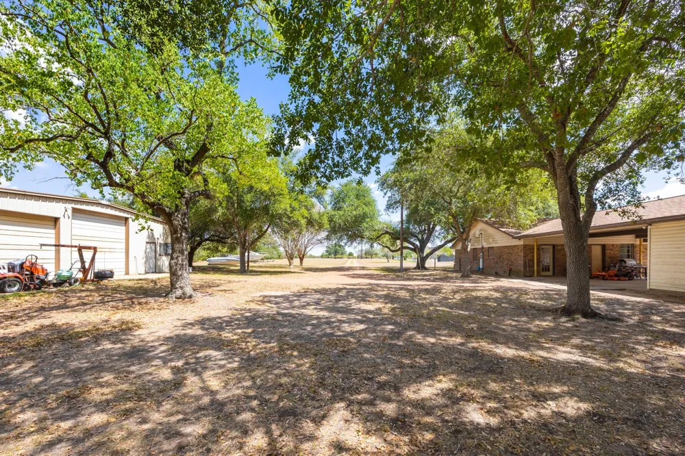 5418 Fm 359 Road Brookshire, TX 77423