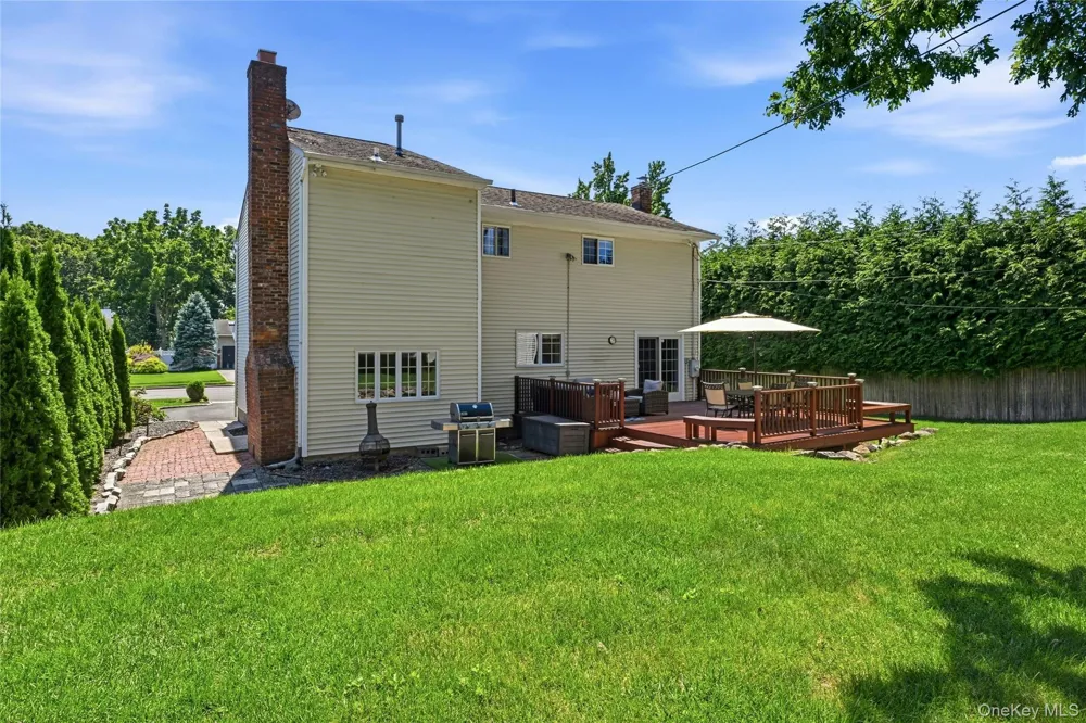 53 Rensselaer Drive Commack, NY 11725