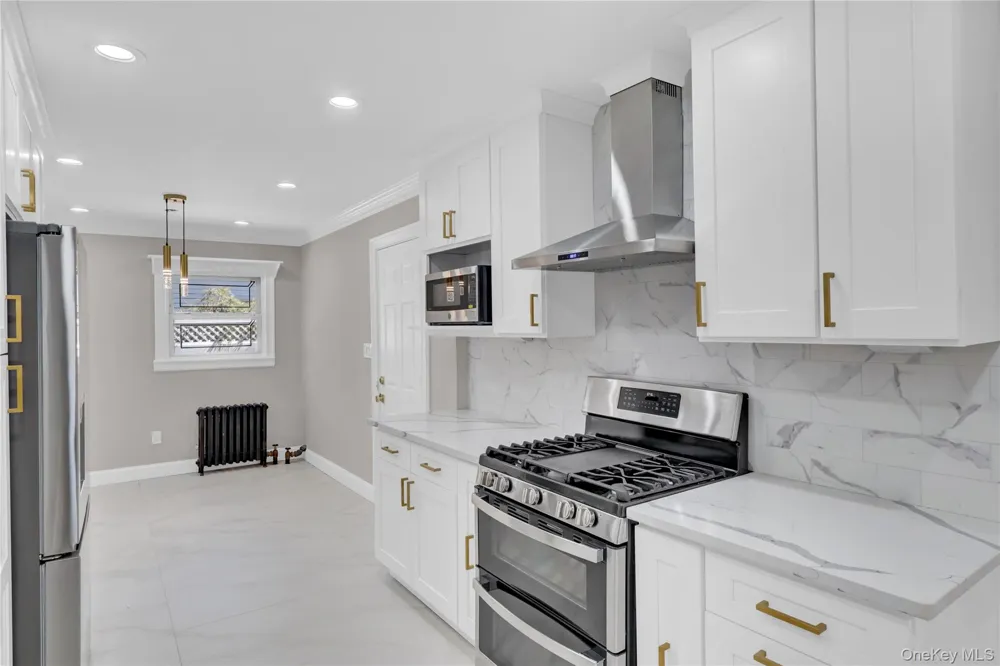 154 California Avenue Freeport, NY 11520