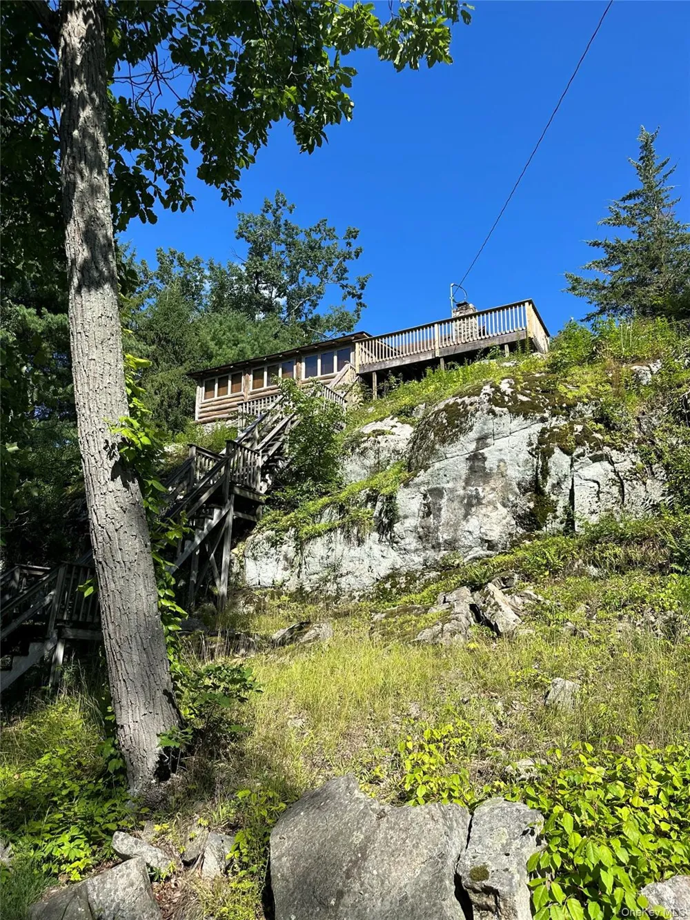 122 Woods Road Greenwood Lake, NY 10925