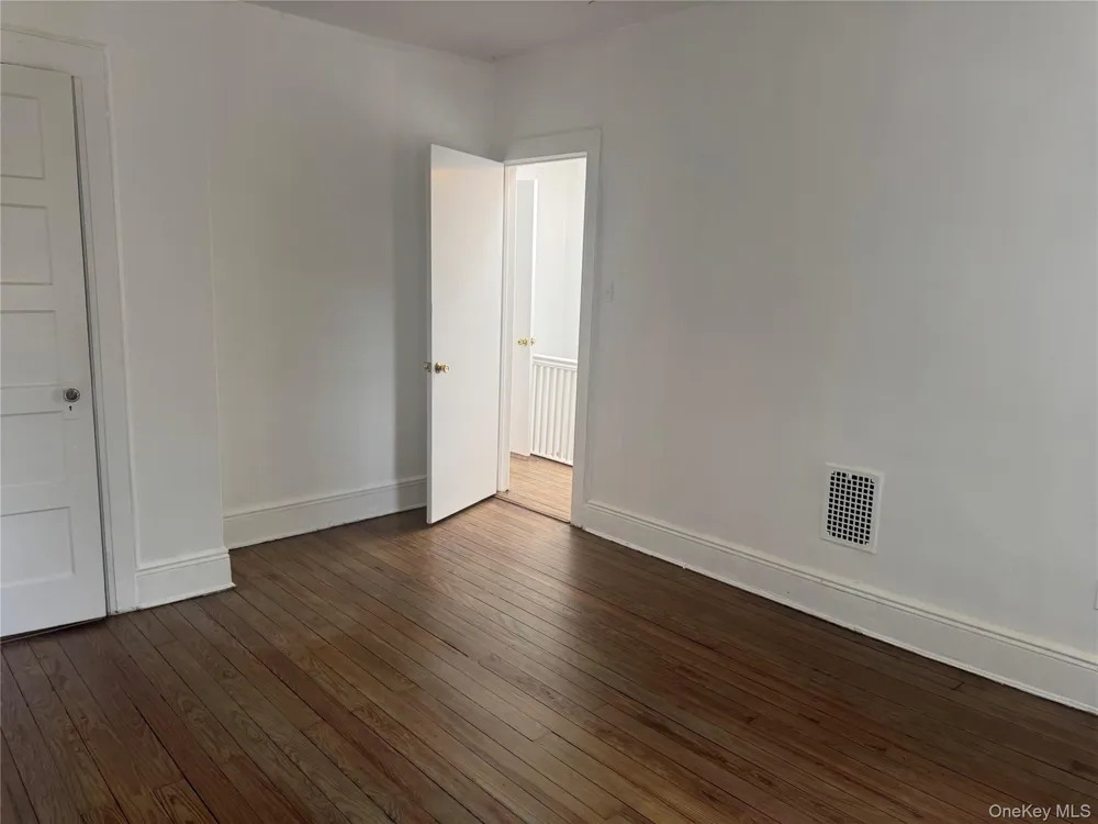 8481 127th Street Richmond Hill, NY 11415