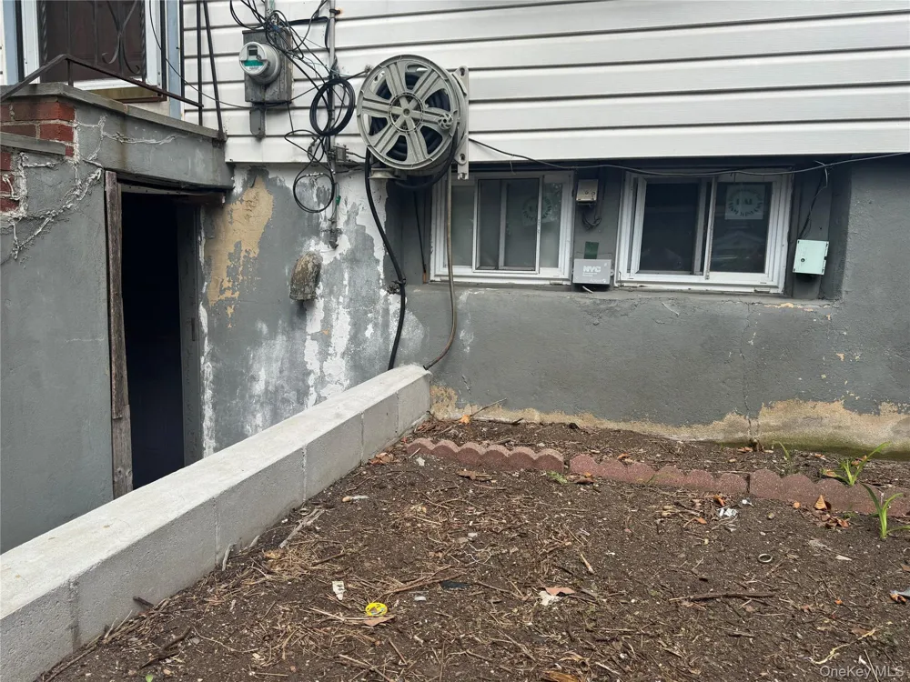 8481 127th Street Richmond Hill, NY 11415