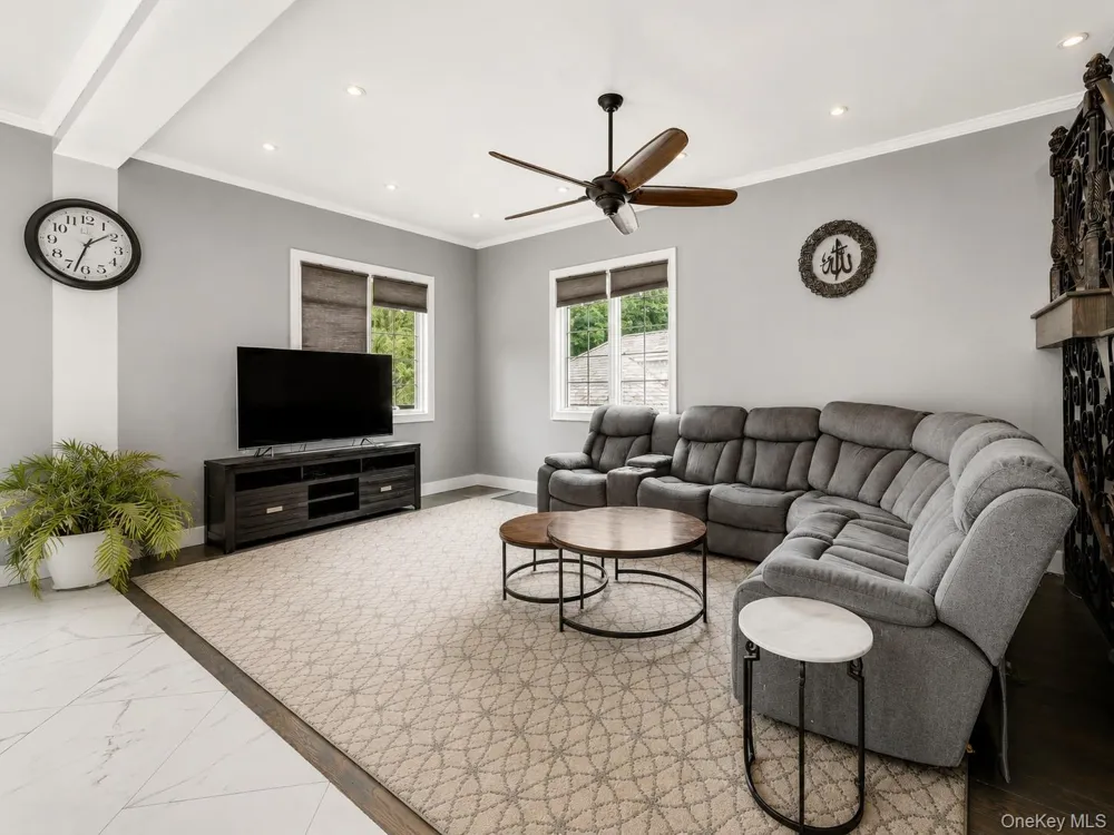 8411 Homelawn Street Jamaica Estates, NY 11432