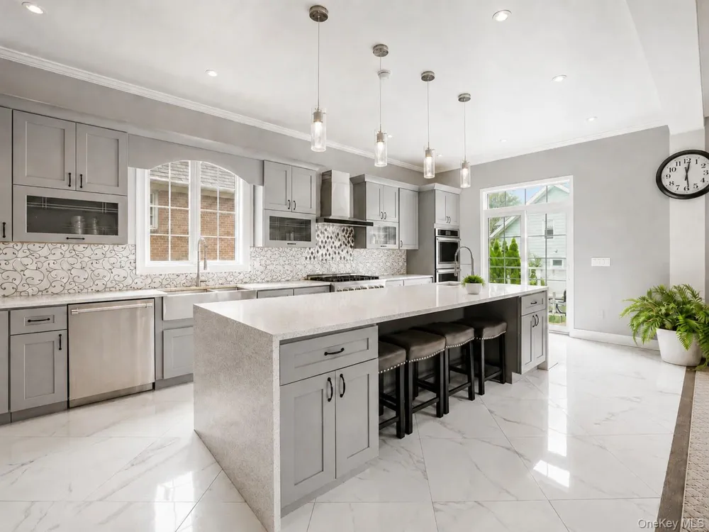 8411 Homelawn Street Jamaica Estates, NY 11432