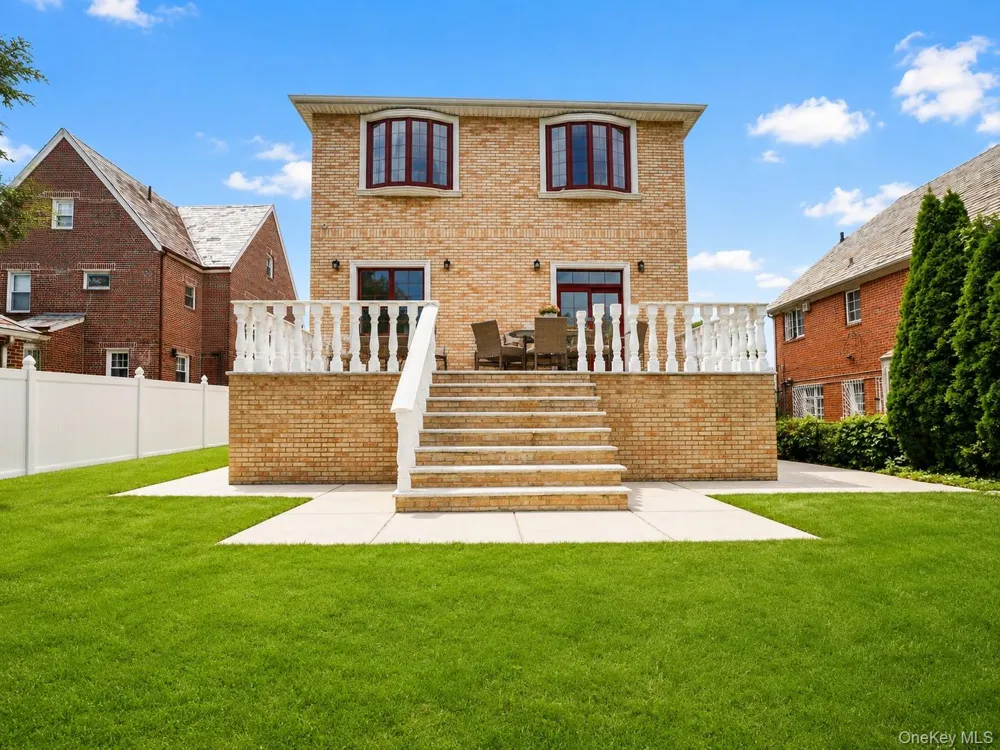8411 Homelawn Street Jamaica Estates, NY 11432