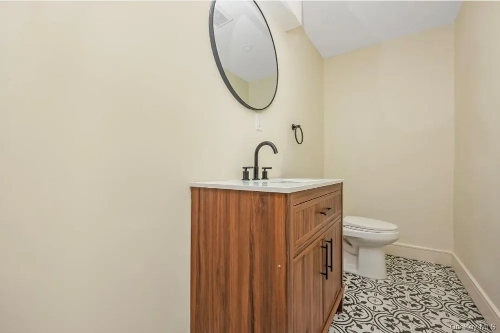 30 New Mill Road Smithtown, NY 11787