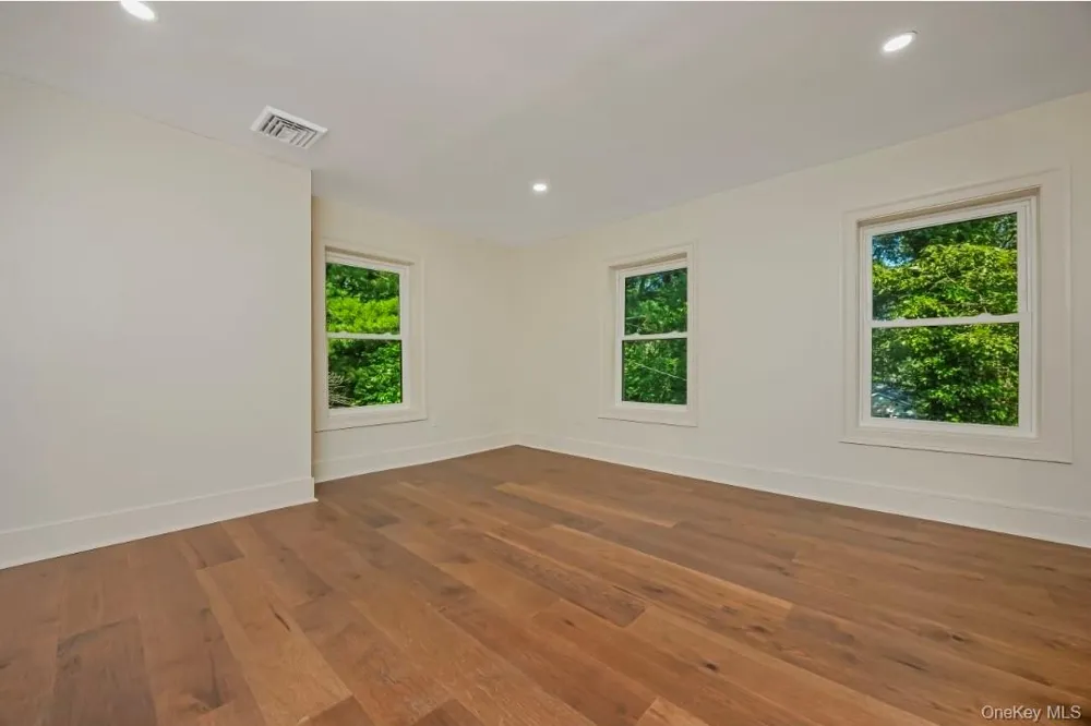 30 New Mill Road Smithtown, NY 11787