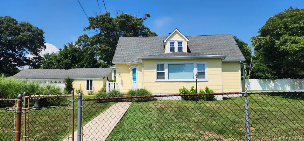 9 Babylon Road Mastic Beach, NY 11951