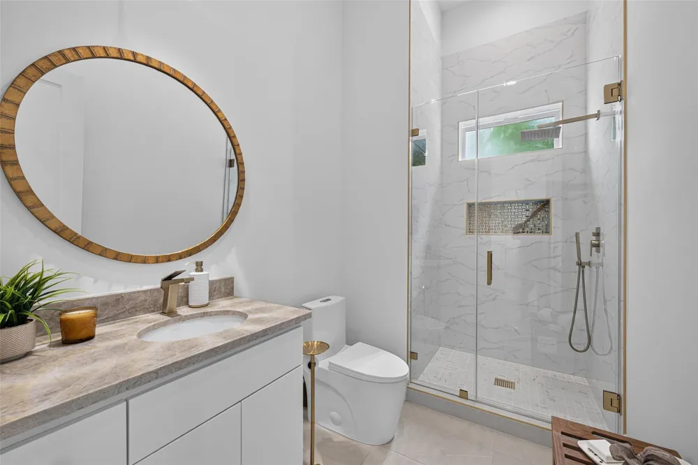 4303 Dorothy Street Bellaire, TX 77401