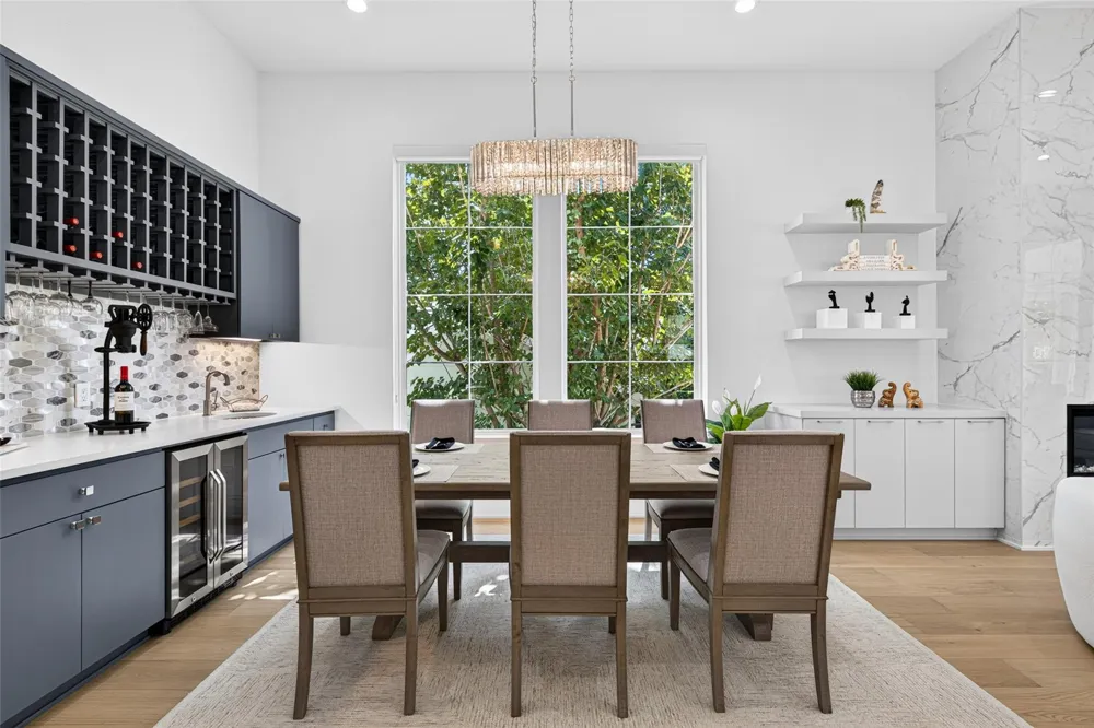 4303 Dorothy Street Bellaire, TX 77401