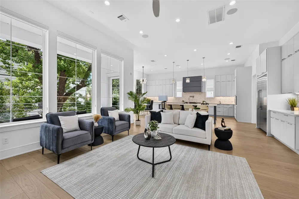 4303 Dorothy Street Bellaire, TX 77401