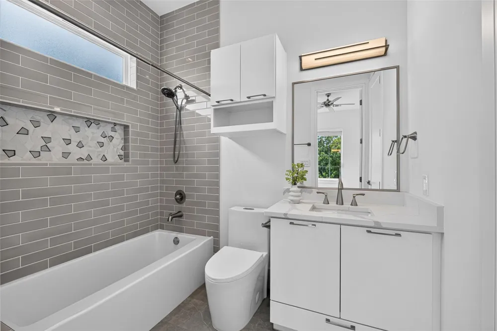 4303 Dorothy Street Bellaire, TX 77401