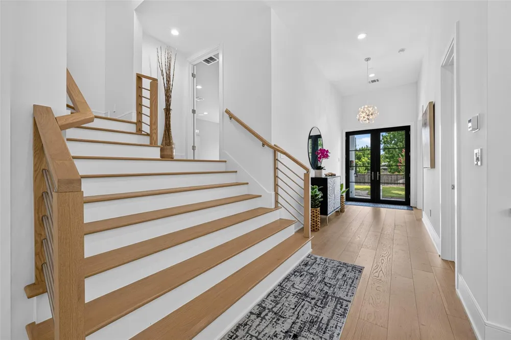 4303 Dorothy Street Bellaire, TX 77401