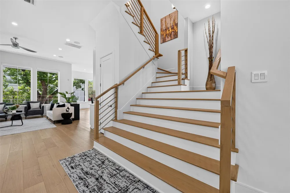4303 Dorothy Street Bellaire, TX 77401