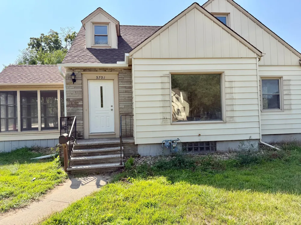 5701 Humboldt Avenue Brooklyn Center, MN 55430