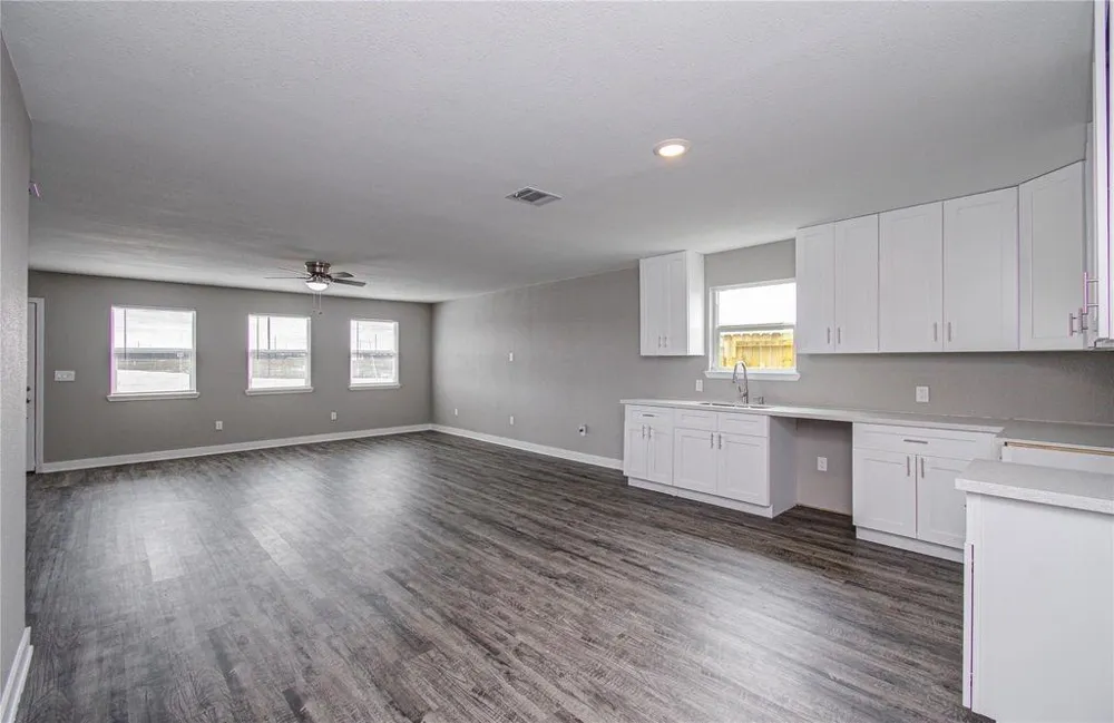 2221 Road 591501 Cleveland, TX 77327