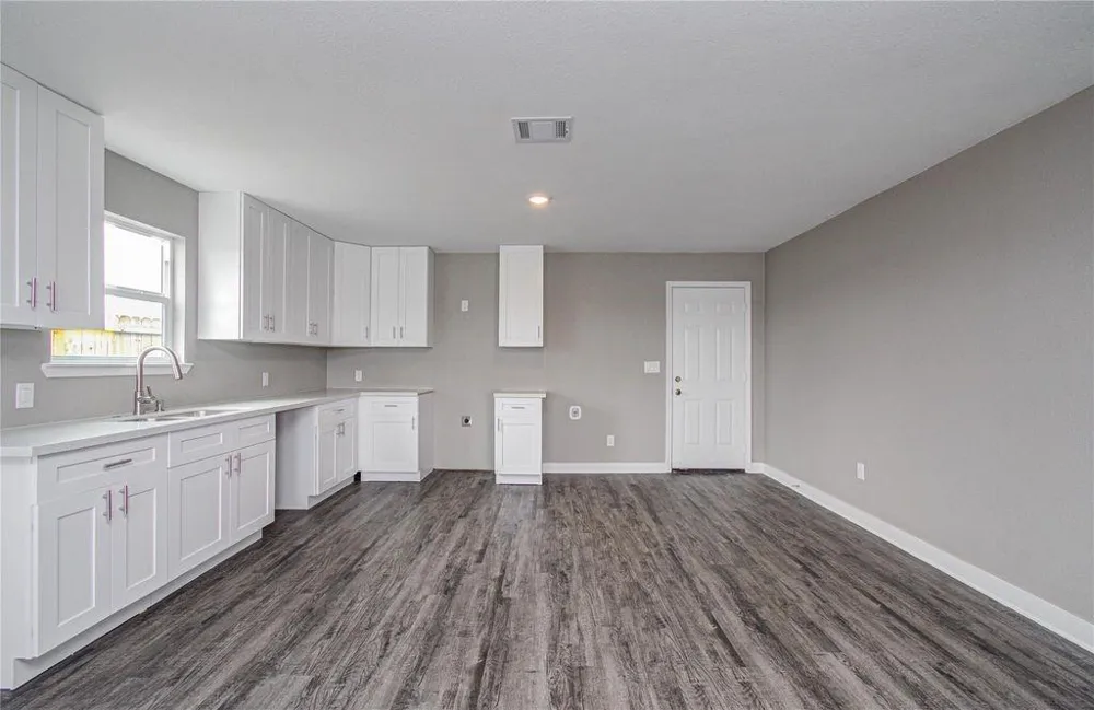 2221 Road 591501 Cleveland, TX 77327