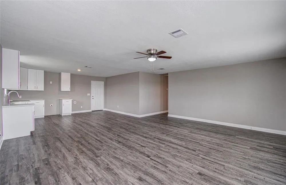 2221 Road 591501 Cleveland, TX 77327