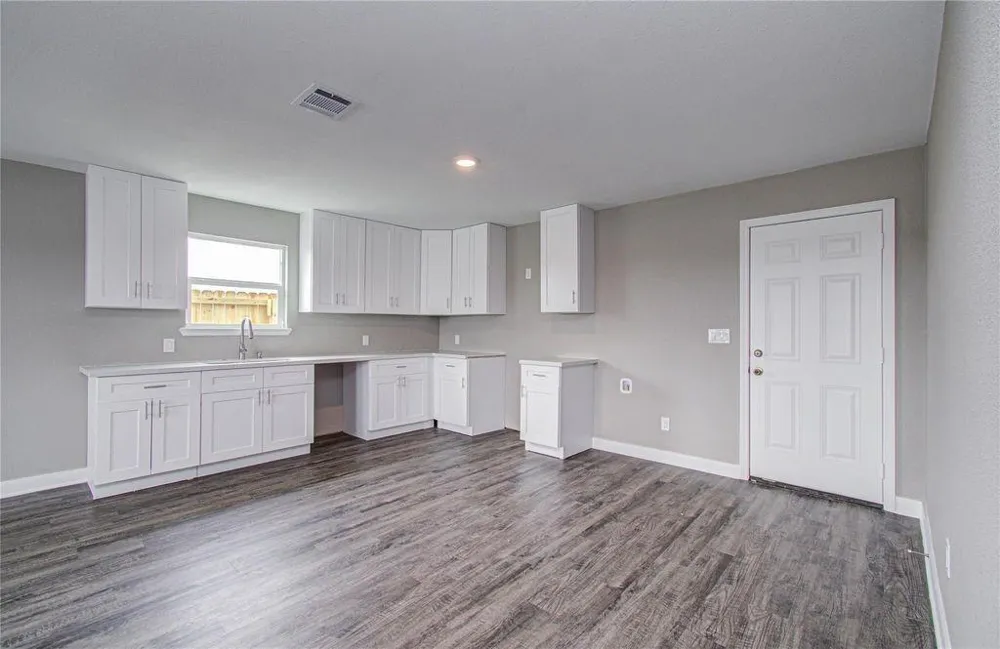 2221 Road 591501 Cleveland, TX 77327