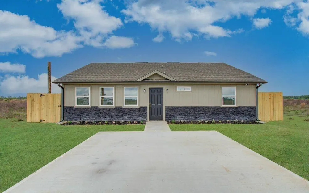 2221 Road 591501 Cleveland, TX 77327