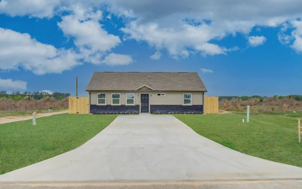 2221 Road 591501 Cleveland, TX 77327