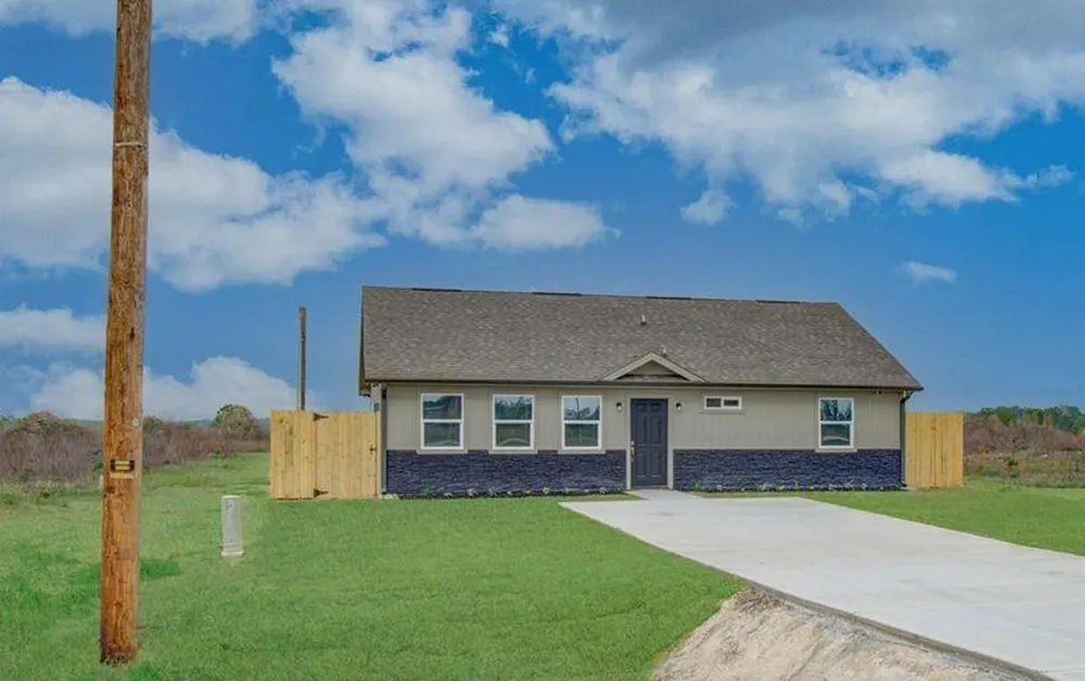2221 Road 591501 Cleveland, TX 77327