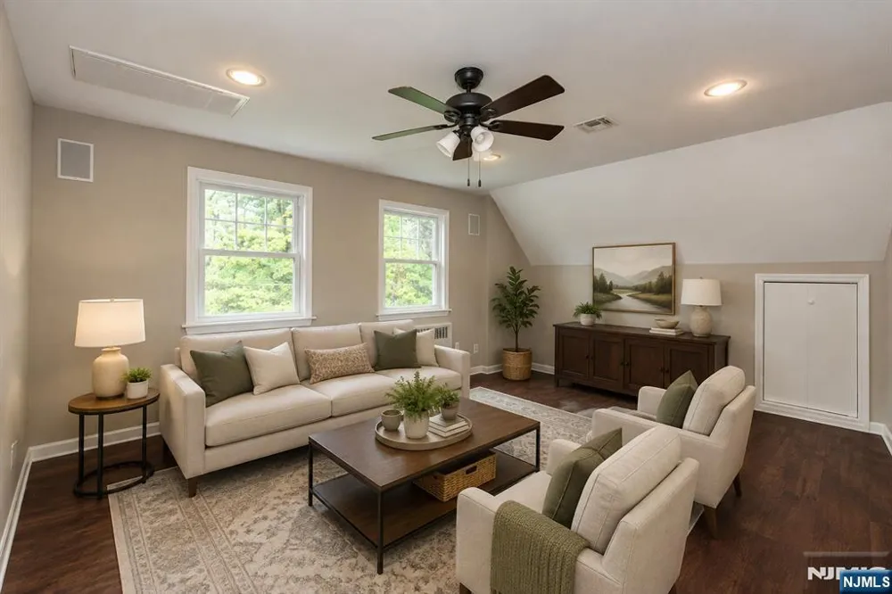 345 Bowden Road Cedar Grove, NJ 07009