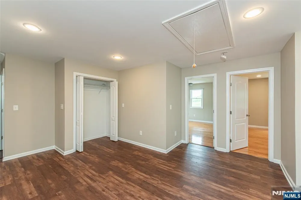 345 Bowden Road Cedar Grove, NJ 07009