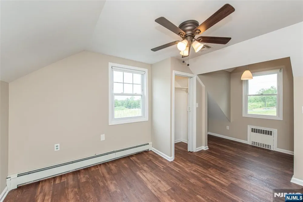 345 Bowden Road Cedar Grove, NJ 07009