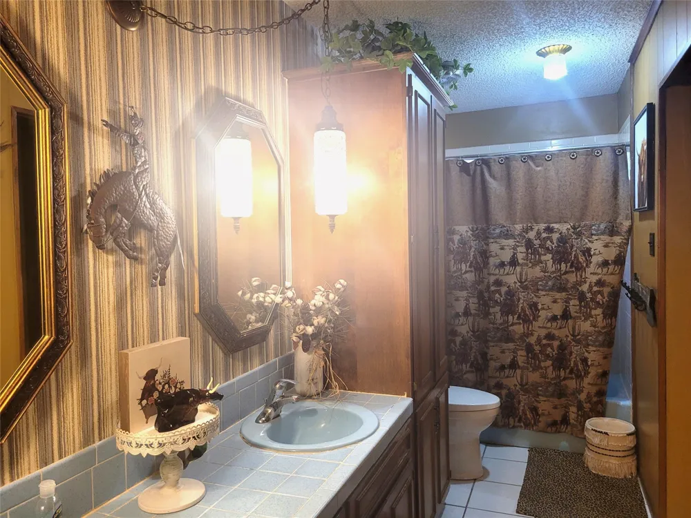 10510 U. S. Highway 82 E Blossom, TX 75416