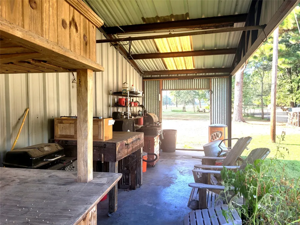 10510 U. S. Highway 82 E Blossom, TX 75416