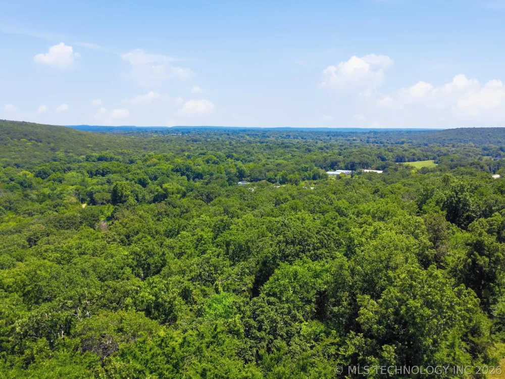 124 Highway Weleetka, OK 74880