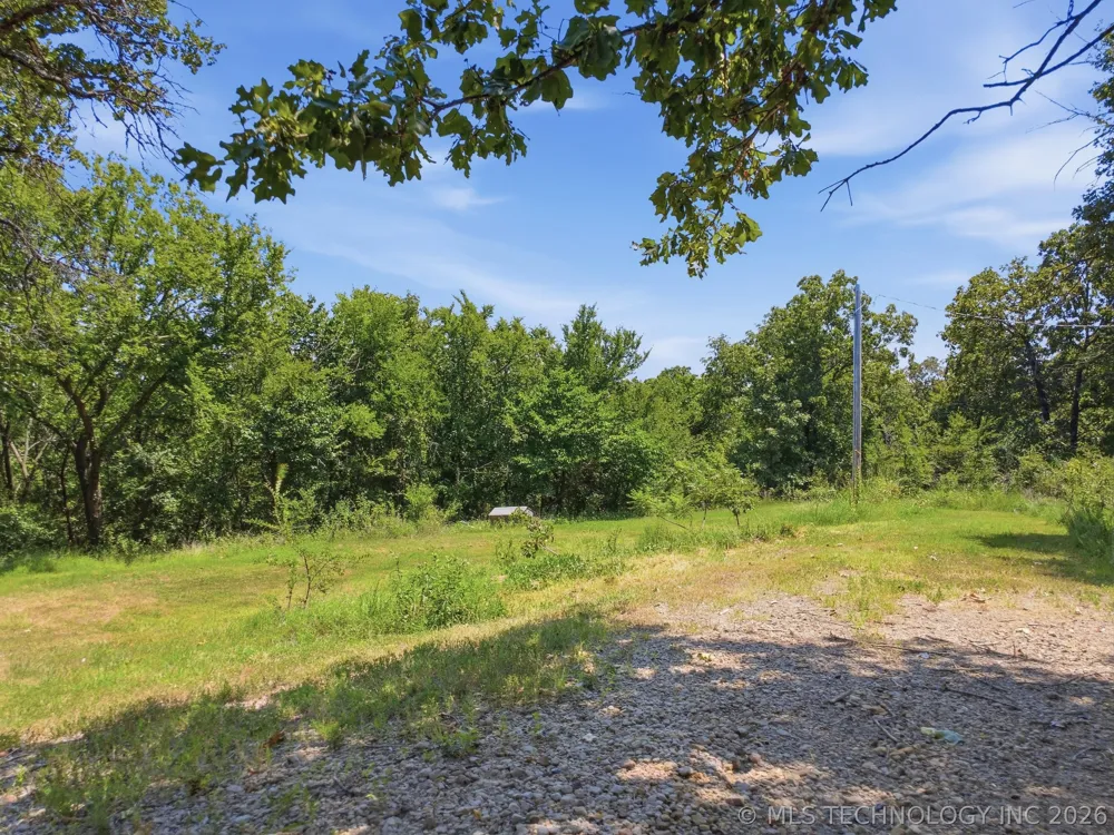 124 Highway Weleetka, OK 74880
