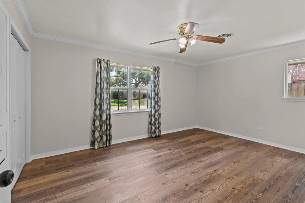 2304 Harper Drive Pasadena, TX 77502