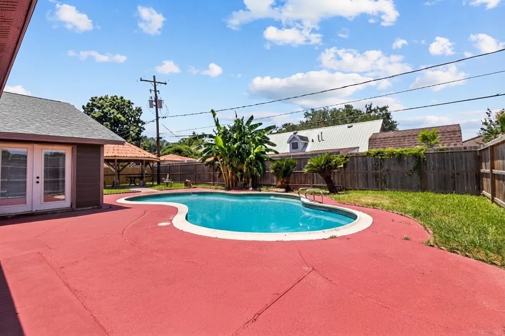 2304 Harper Drive Pasadena, TX 77502