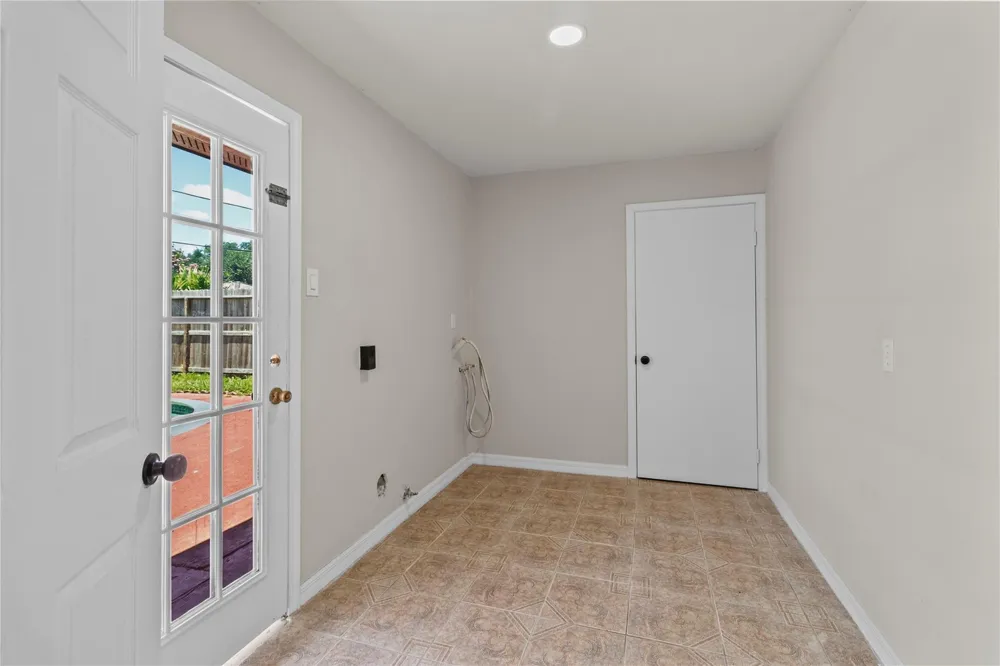 2304 Harper Drive Pasadena, TX 77502