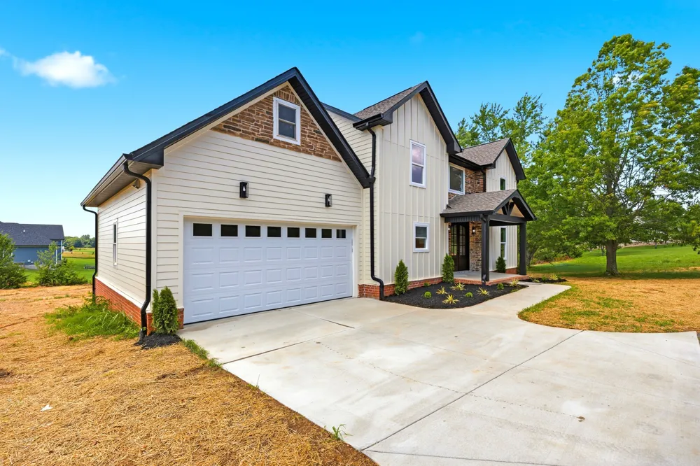 3305 Dobbins Pike Portland, TN 37148