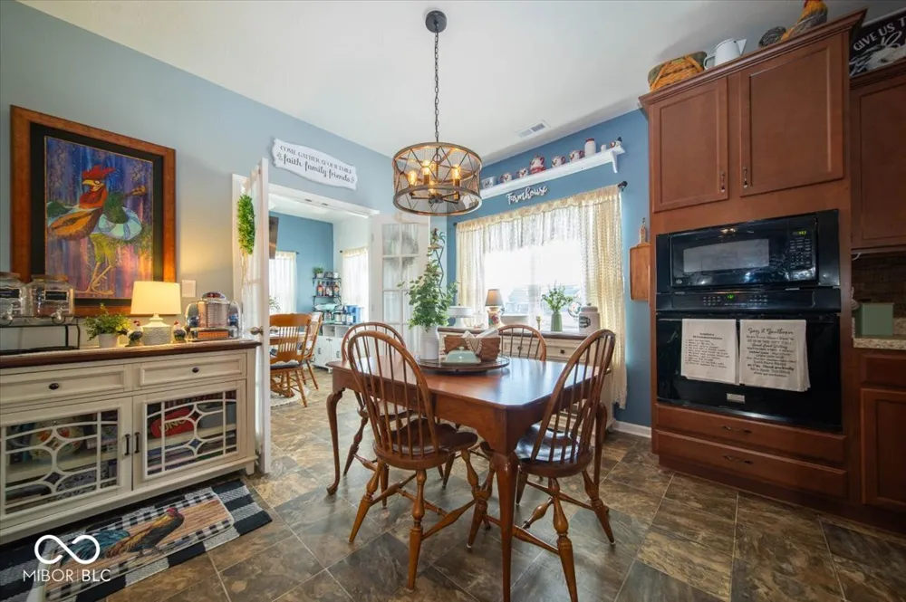 129 Larimar Way Whiteland, IN 46184