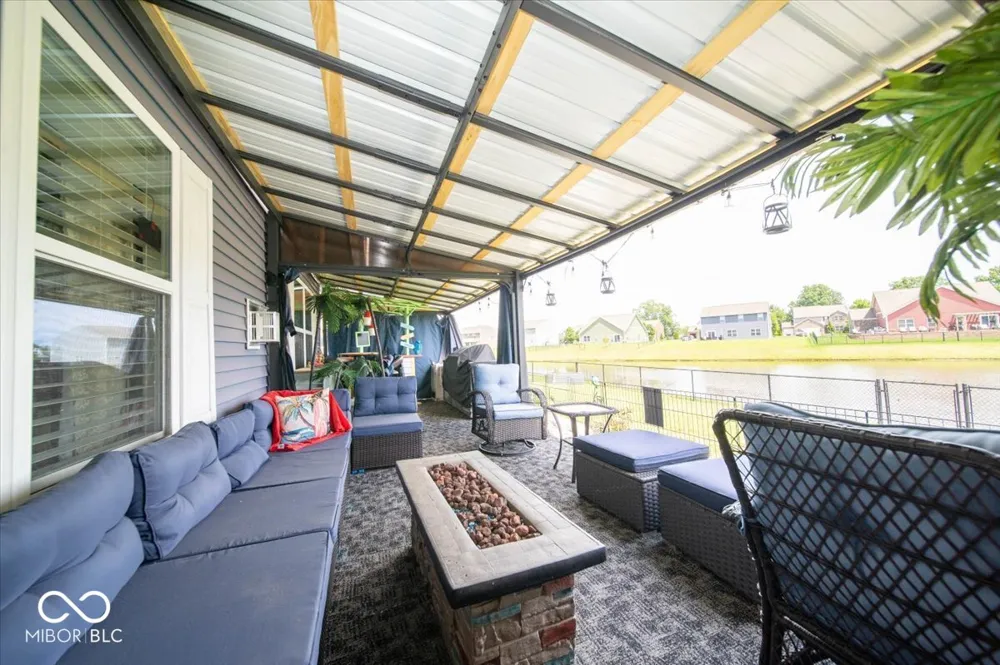 129 Larimar Way Whiteland, IN 46184